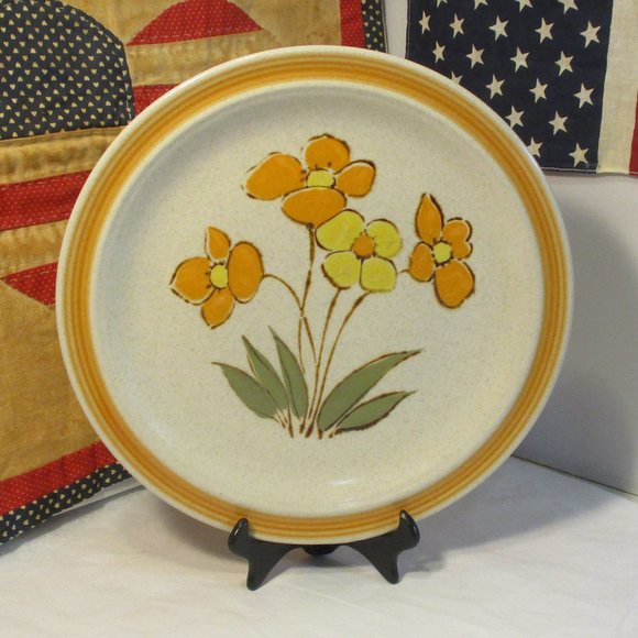 Vintage 1970's Ceramic Stoneware Floral Flower Power Dinner Plate MCM - Picture 2 of 8